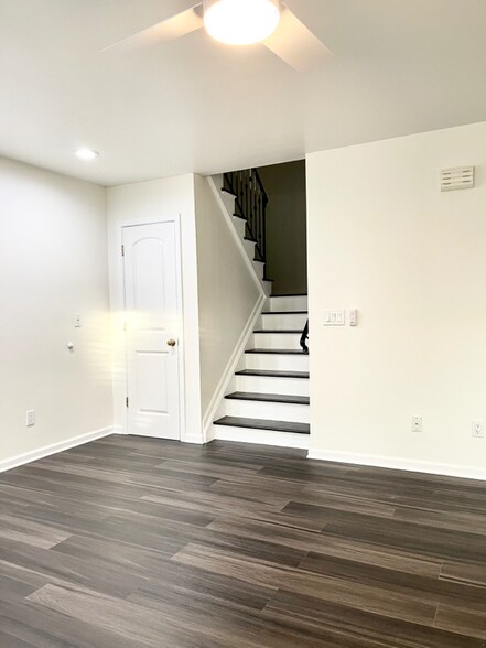 Building Photo - 82 Forrest St