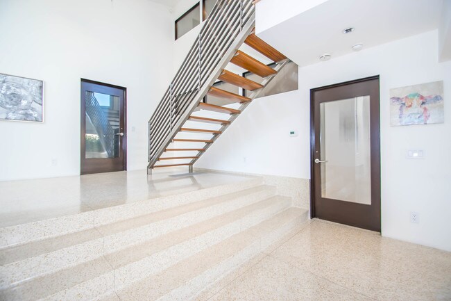 Staircase - 1440 N Kings Rd