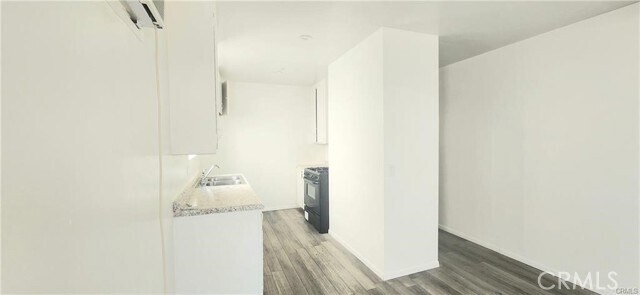 Building Photo - 2131 N Lincoln St