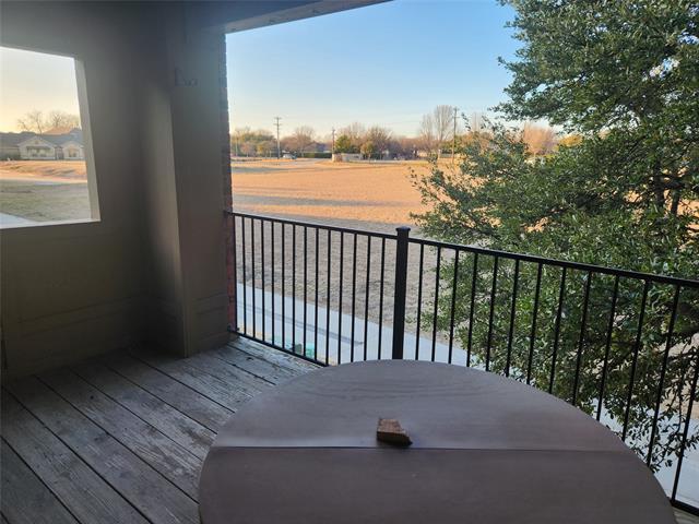 Building Photo - 5328 Locust Dr