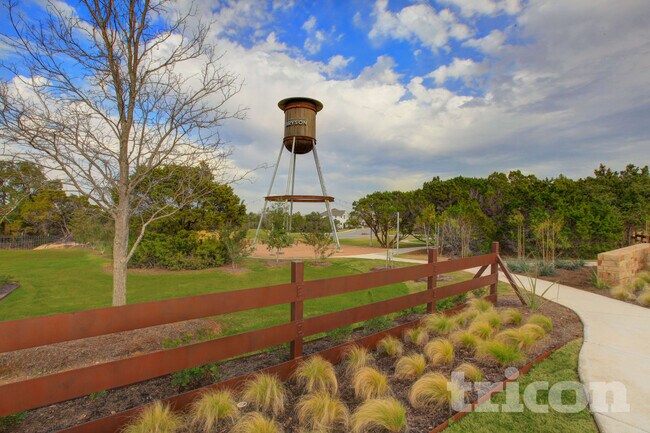 Building Photo - 620 Raglands Rd