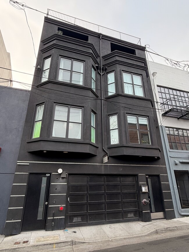 Building Photo - 18 Norfolk St