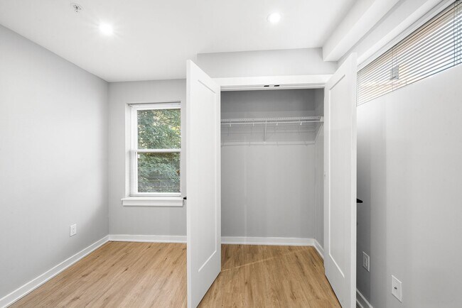 Building Photo - 1725 N 25th St