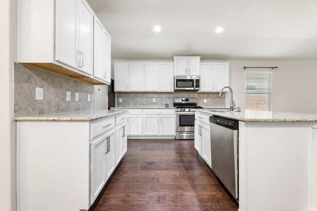 Building Photo - 13026 Maestro Spark