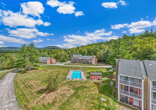 Building Photo - Charming 3BR House in Hunter