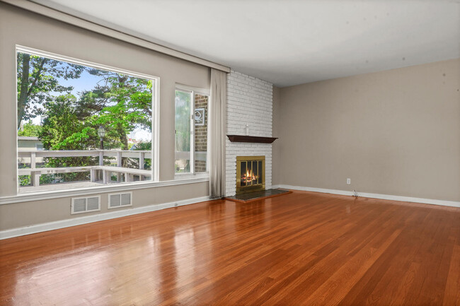 Hardwood floors throughout. - 319 Davenport Ave