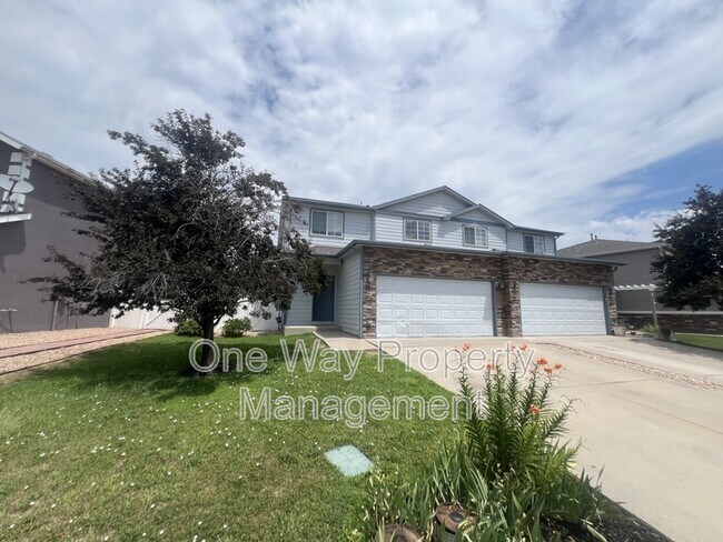 Building Photo - 3320 Barbera St