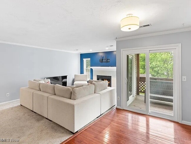 Building Photo - 1316 Cedarwood Dr