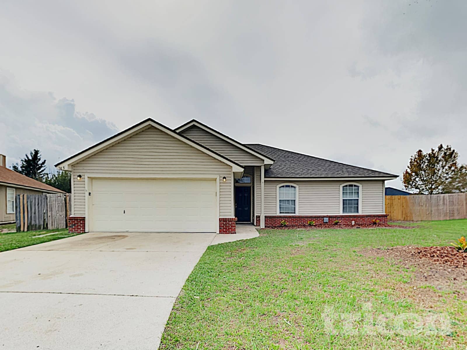 Building Photo - 585 Fallen Timbers Dr