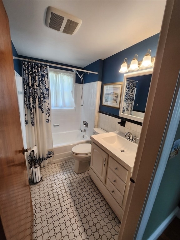 Building Photo - 10 Violet Rd