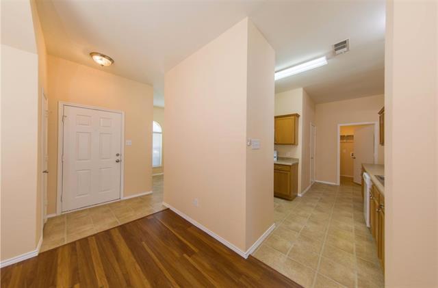Building Photo - 1824 Heron Dr