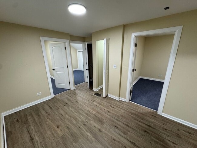 Building Photo - 7245 S Evans Ave
