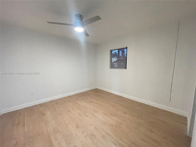 Building Photo - 317 N 31st Ave