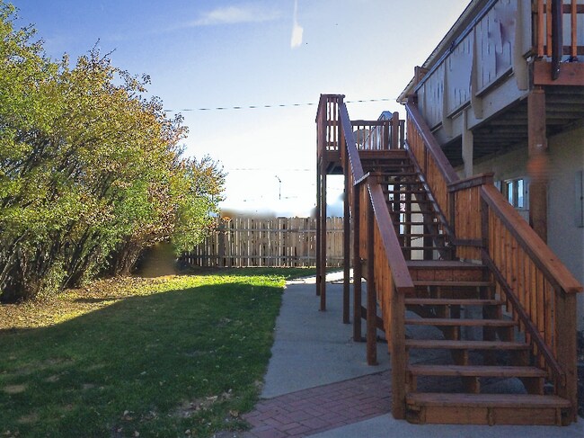 Building Photo - 124 W Main St