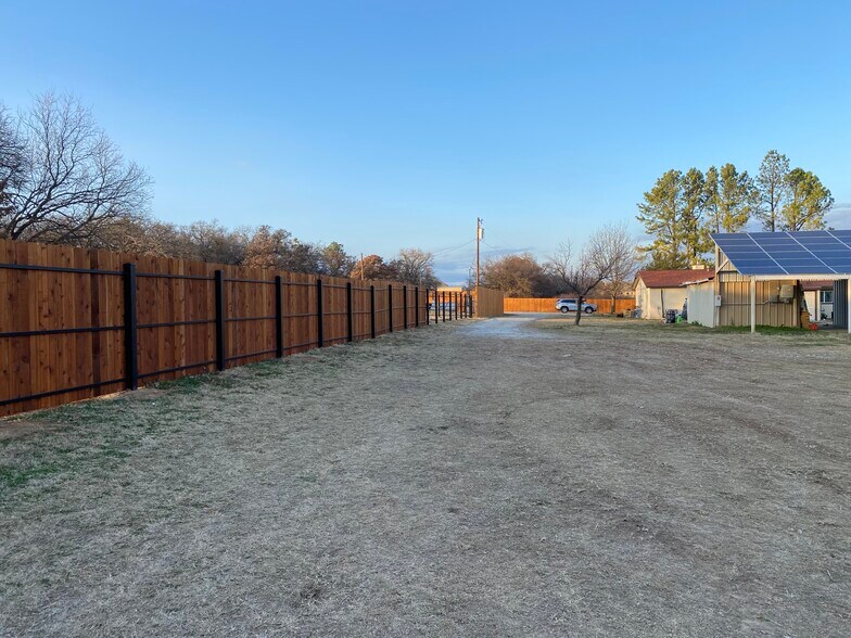 Building Photo - 1148 Harmony Cir