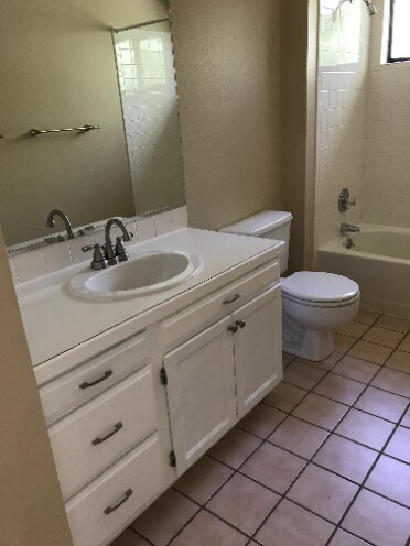 Building Photo - 8058 Centrebridge Dr