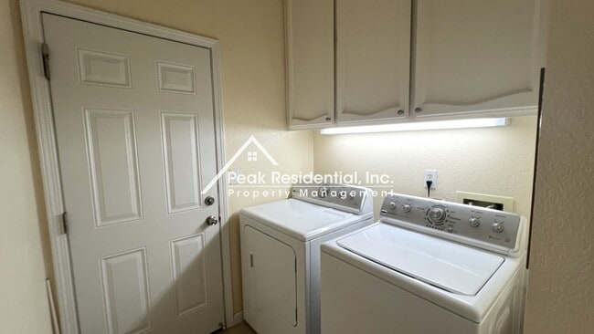 Building Photo - 402 Harlow Ct