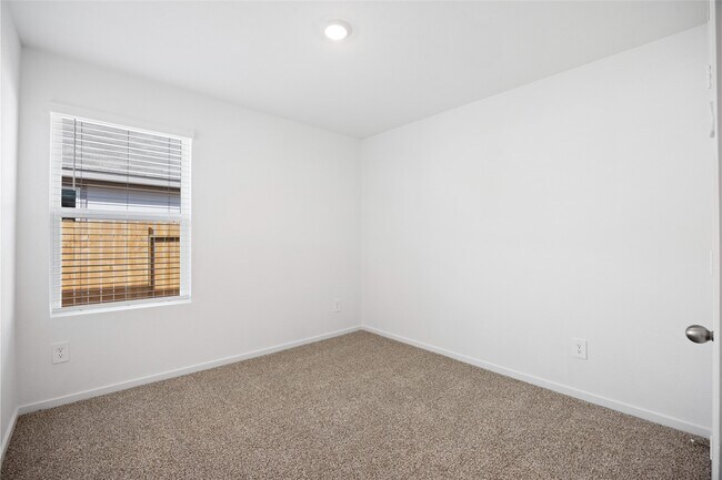 Building Photo - 23235 Teakwood Hills Dr