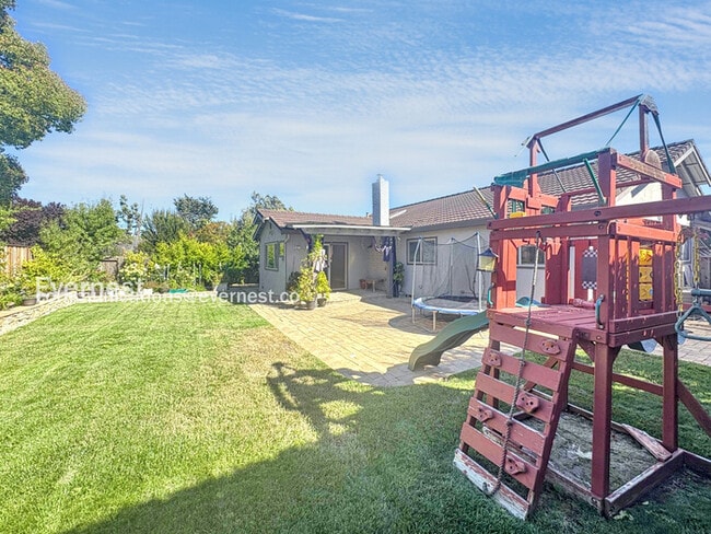Building Photo - 108 Madora Pl