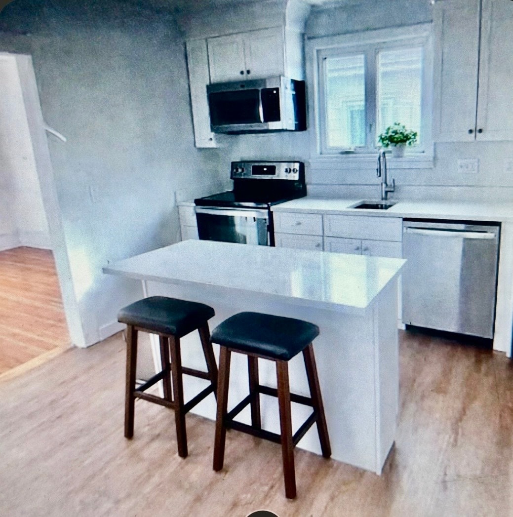 Eat In Kitchen - 83 1/2 Summer St