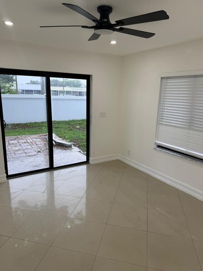 Building Photo - Tyler Street, Hollywood, FL 33024 - 3 BR 2 BA house
