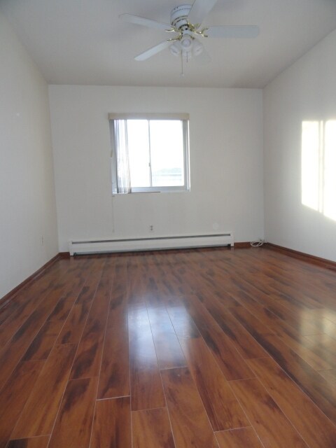 Building Photo - 7000 Sandell Ave