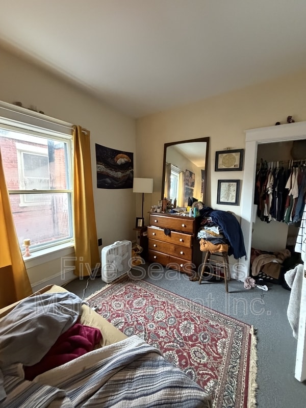 Building Photo - 10 Lafayette Pl