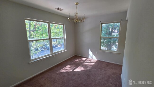 Building Photo - 602 Cypress Ln