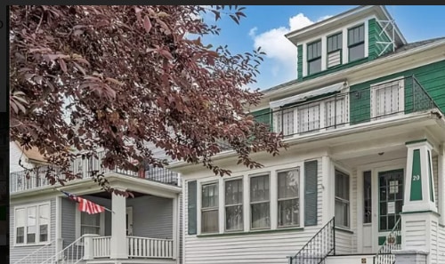 Building Photo - 20 Medford Pl