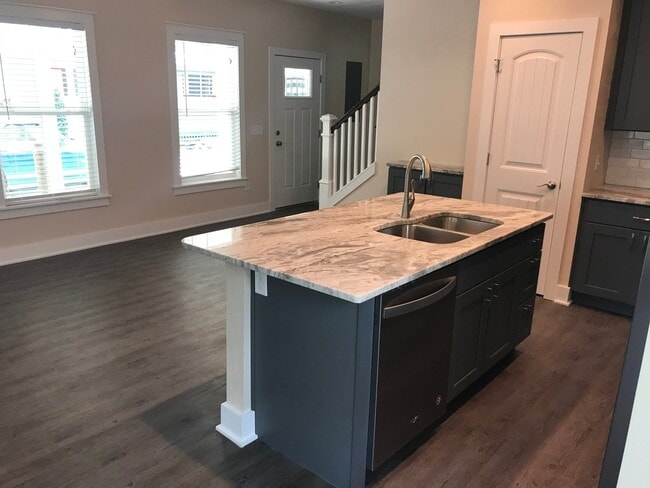 Building Photo - Newly Constructed Luxury 4 Bed / 4 Bath Bungalow Cottage with Extra Room and Bathroom