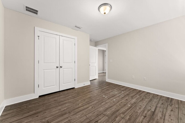 Building Photo - 227 Morning Crk Wy