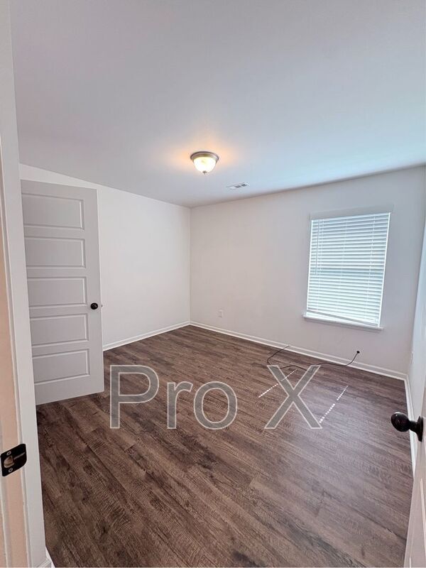 Building Photo - 401 Alex Jordan Dr.