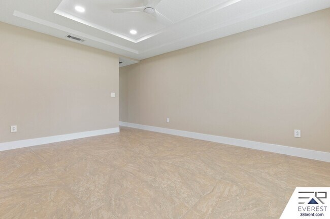 Building Photo - 1 Zaftig Ct