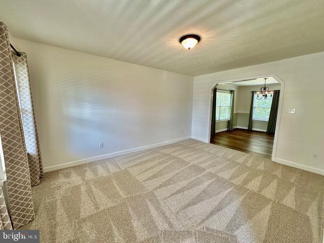 Building Photo - 700 S Lakeview Dr