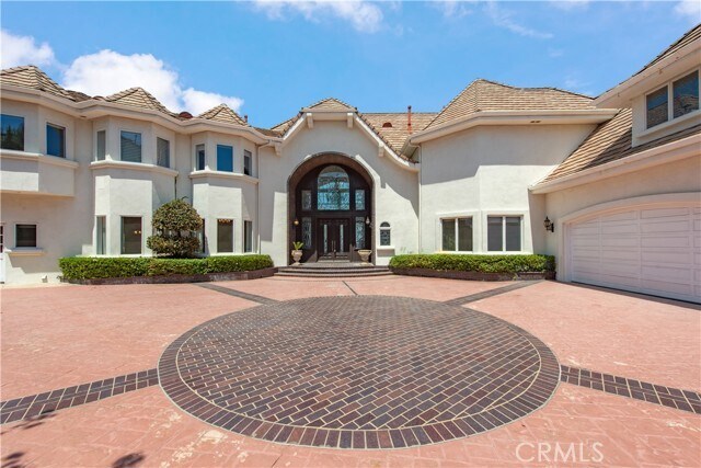 Primary Photo - 2836 N Kingsgate Dr