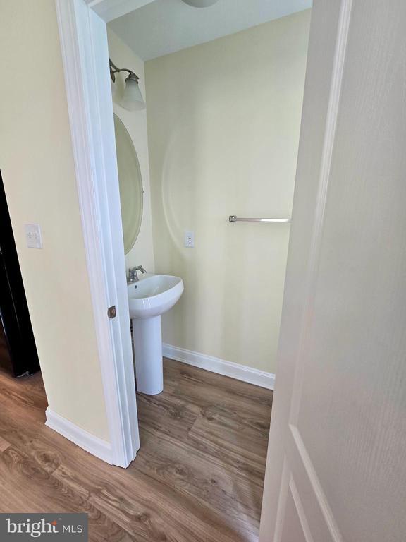 Building Photo - 23613 Linkside Dr