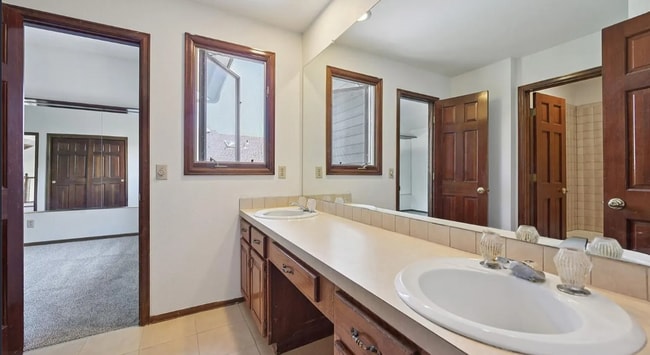 Building Photo - 11210 Quivas Loop