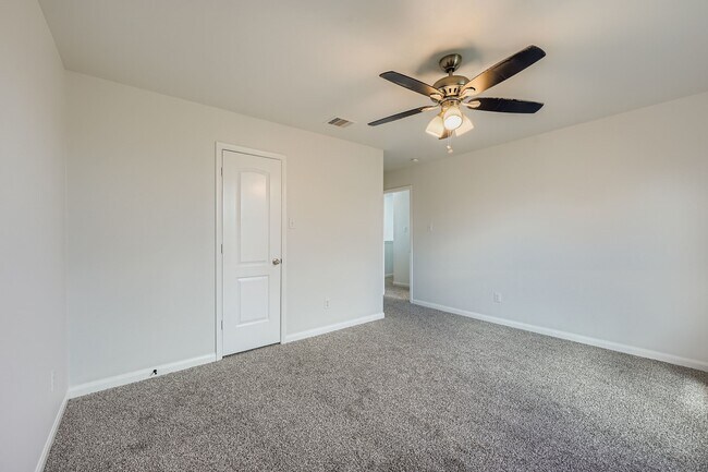 Building Photo - 4931 Monarch Falls Ln