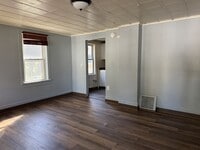 Building Photo - 181 Orange St