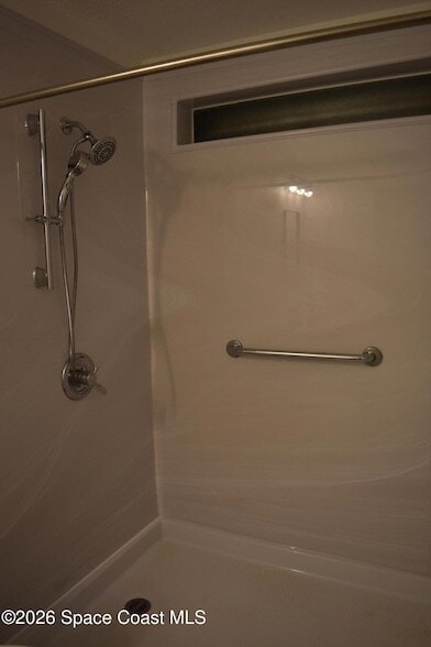 Building Photo - 2749 Freehold Ave SE