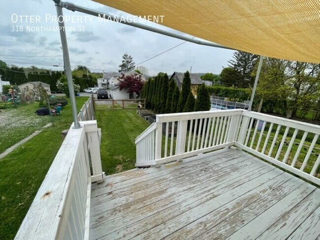 Building Photo - 3BR/2BA Spacious Home with Private Fenced ...