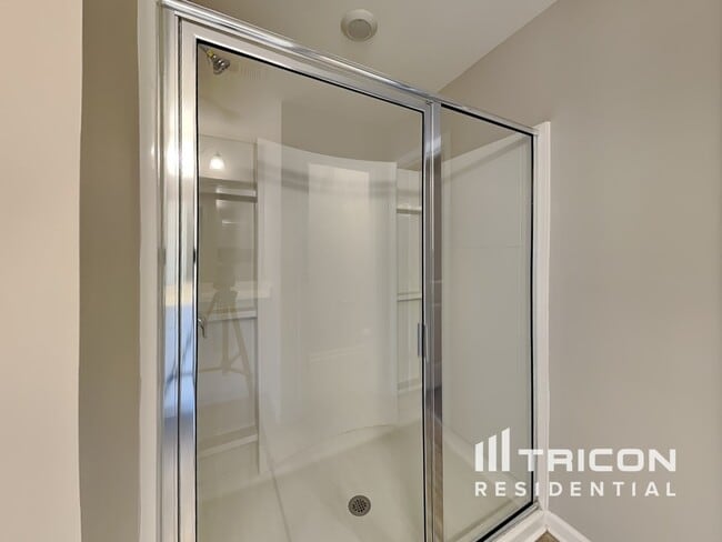 Building Photo - 147 N Cromwell Dr