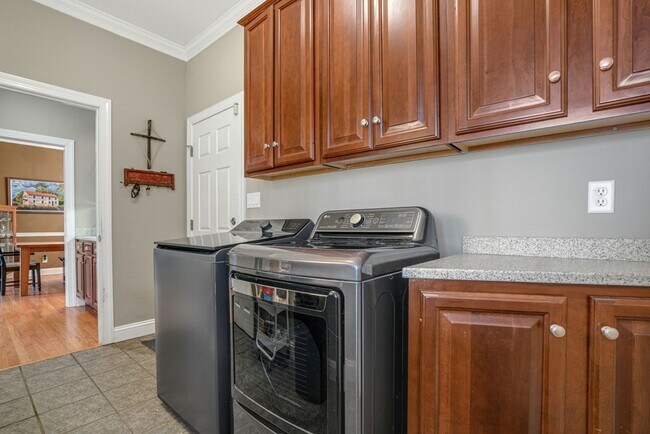 Building Photo - 14279 Eastfield Dr