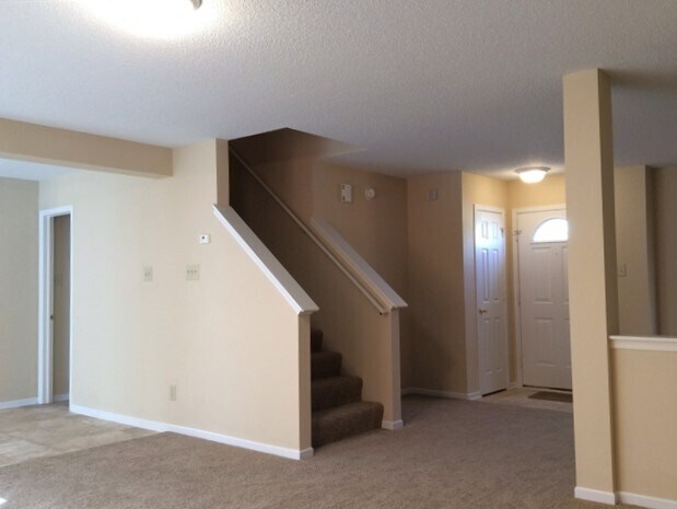 Building Photo - 10813 Miller Drive