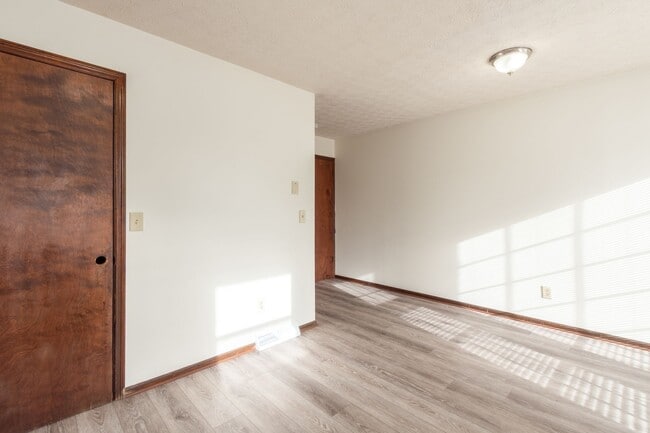 Building Photo - 4838 Dierker Rd