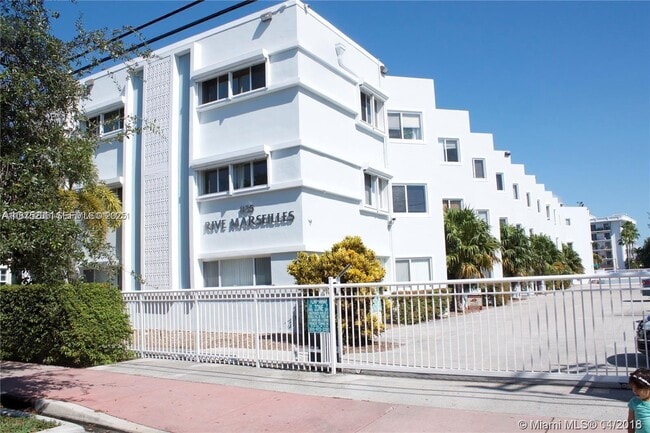 Building Photo - 1185 Marseille Dr