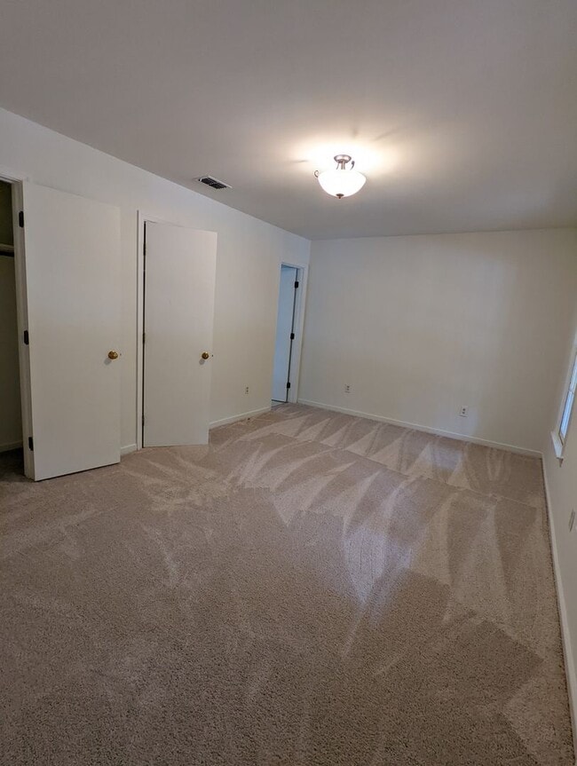 Building Photo - 13606 Velvet Antler Pl
