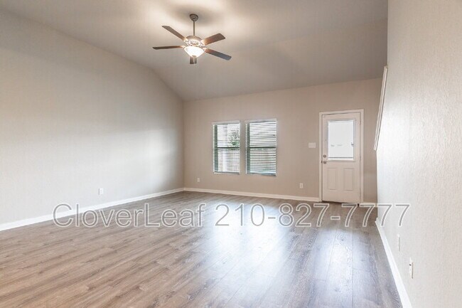 Building Photo - 940 Windflower