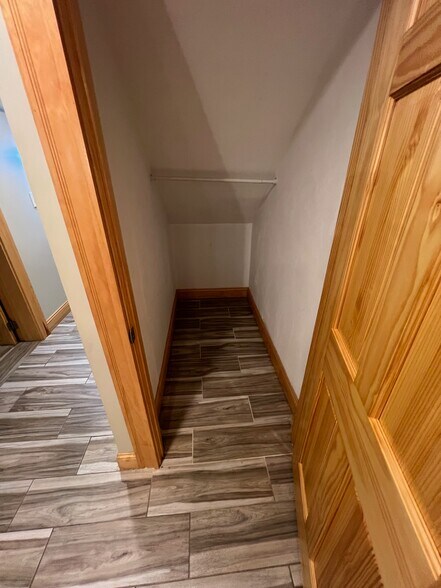 Building Photo - 152 Winchester St