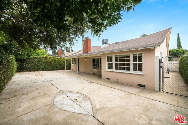 Building Photo - 6629 Sunnyslope Ave